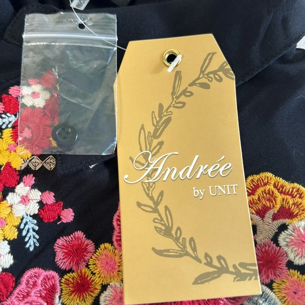 Andree by Unit Embroidered Velvet Back Shirt Dress‎ Size Small